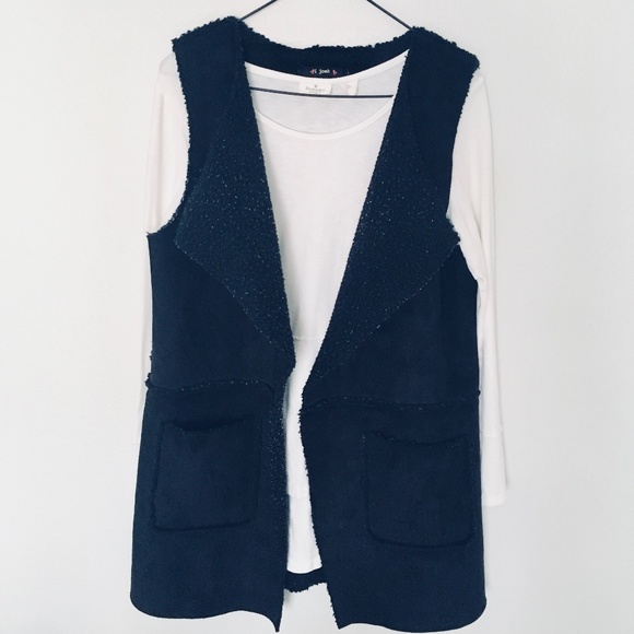 i Joah Jackets & Blazers - Black Faux Suede Sherpa Vest Long